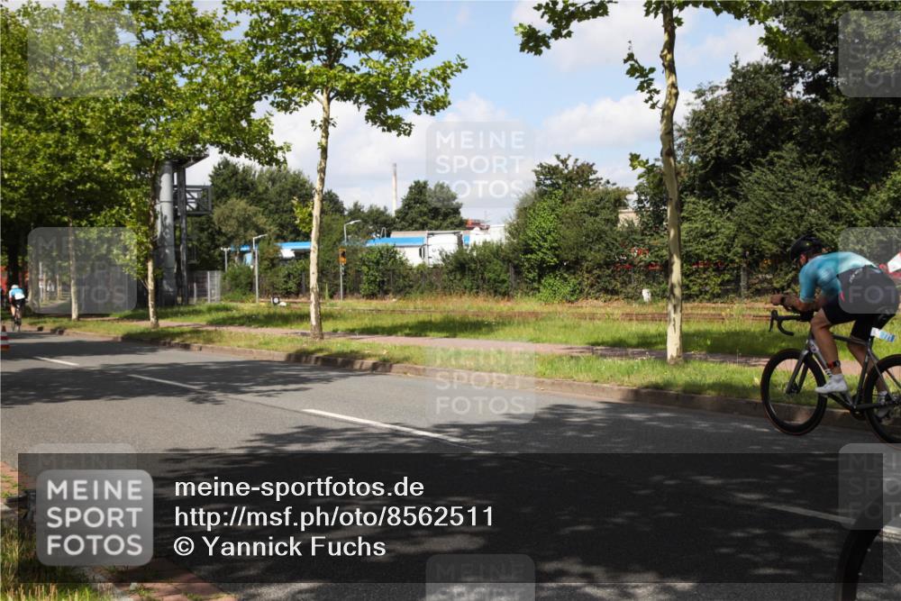 10.08.2025 - GEWOBA Citytriathlon Bremen Yannick Fuchs http://msf.ph/oto/8562511 10.08.2025 12:28:38 Radfahren 612, 622, 625, 629, 732, 812, 816, 828, 941, 980, 981 meine-sportfotos.de