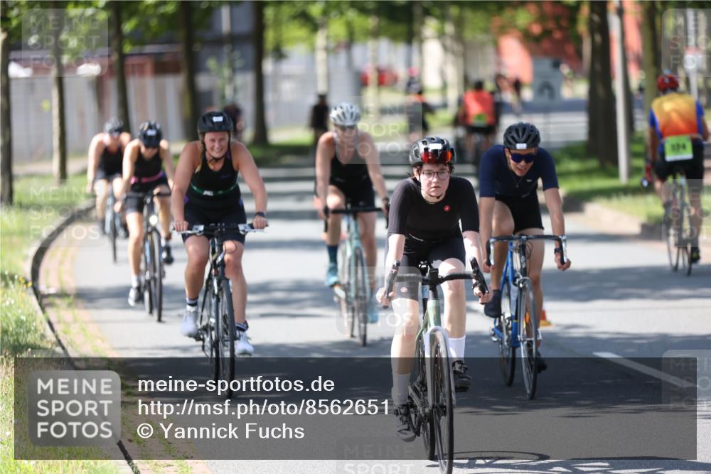 10.08.2025 - GEWOBA Citytriathlon Bremen Yannick Fuchs http://msf.ph/oto/8562651 10.08.2025 14:30:41 Radfahren 8, 12, 107, 178, 328, 341, 345, 347, 356, 381, 399, 409, 416, 461, 504 meine-sportfotos.de