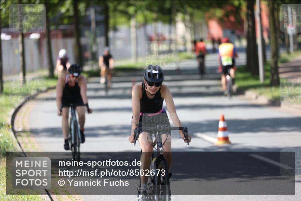 10.08.2025 - GEWOBA Citytriathlon Bremen Yannick Fuchs http://msf.ph/oto/8562673 10.08.2025 14:30:43 Radfahren 12, 107, 178, 328, 341, 345, 347, 356, 381, 399, 409, 416, 461, 504, 510 meine-sportfotos.de