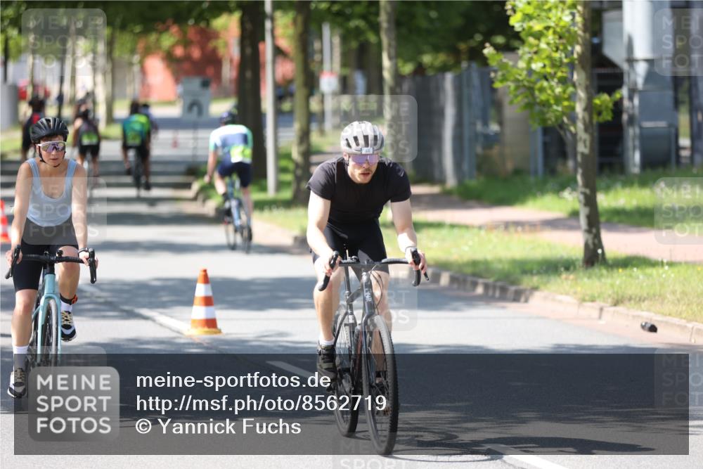 10.08.2025 - GEWOBA Citytriathlon Bremen Yannick Fuchs http://msf.ph/oto/8562719 10.08.2025 14:32:20 Radfahren 104, 105, 113, 284, 299, 344, 355, 359, 362, 366, 370, 376, 393, 433, 463, 489, 508 meine-sportfotos.de