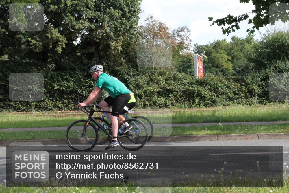 10.08.2025 - GEWOBA Citytriathlon Bremen Yannick Fuchs http://msf.ph/oto/8562731 10.08.2025 10:41:24 Radfahren 15, 191, 195, 484 meine-sportfotos.de