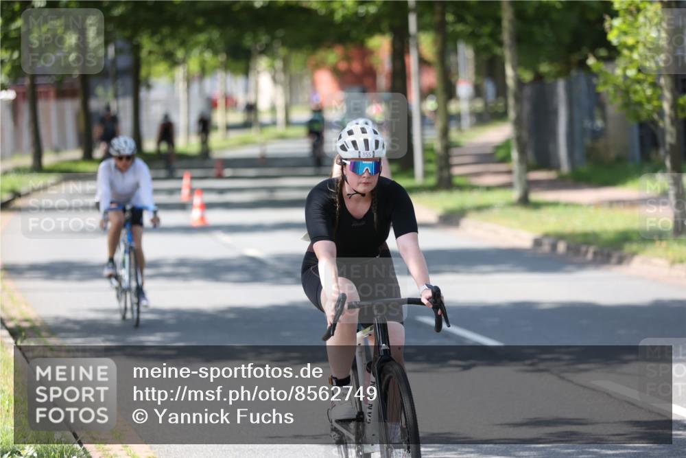 10.08.2025 - GEWOBA Citytriathlon Bremen Yannick Fuchs http://msf.ph/oto/8562749 10.08.2025 14:32:24 Radfahren 105, 113, 284, 299, 344, 355, 362, 366, 370, 393, 433, 463, 489, 508 meine-sportfotos.de