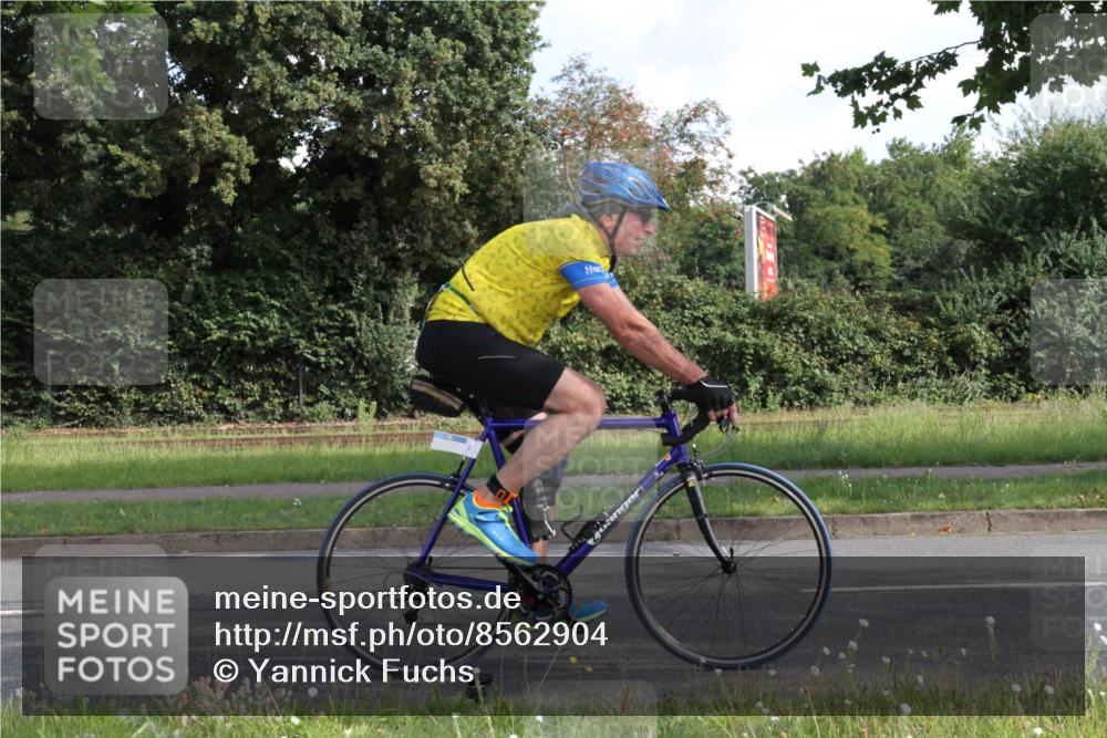 10.08.2025 - GEWOBA Citytriathlon Bremen Yannick Fuchs http://msf.ph/oto/8562904 10.08.2025 10:42:33 Radfahren 13, 17, 89, 167, 175, 189, 199 meine-sportfotos.de