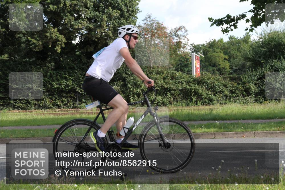 10.08.2025 - GEWOBA Citytriathlon Bremen Yannick Fuchs http://msf.ph/oto/8562915 10.08.2025 10:42:36 Radfahren 13, 17, 89, 167, 175, 199 meine-sportfotos.de