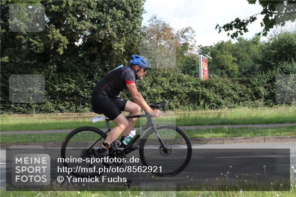10.08.2025 - GEWOBA Citytriathlon Bremen Yannick Fuchs http://msf.ph/oto/8562921 10.08.2025 10:42:36 Radfahren 13, 17, 89, 167, 175, 199 meine-sportfotos.de