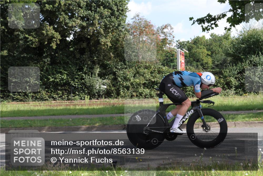 10.08.2025 - GEWOBA Citytriathlon Bremen Yannick Fuchs http://msf.ph/oto/8563139 10.08.2025 10:44:44 Radfahren 133, 465, 511 meine-sportfotos.de