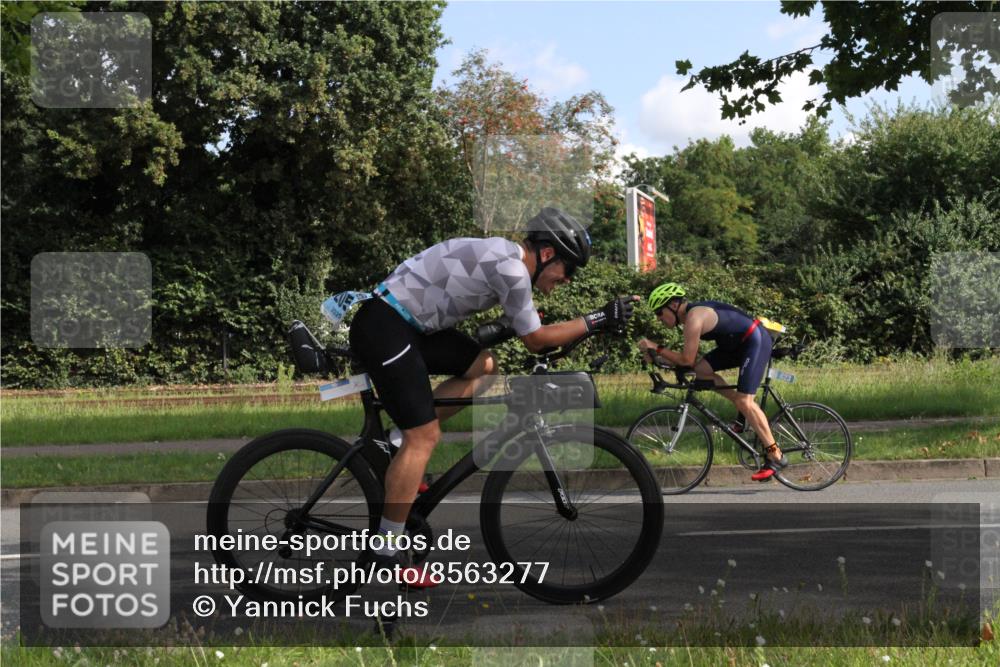10.08.2025 - GEWOBA Citytriathlon Bremen Yannick Fuchs http://msf.ph/oto/8563277 10.08.2025 10:47:38 Radfahren 205, 433 meine-sportfotos.de