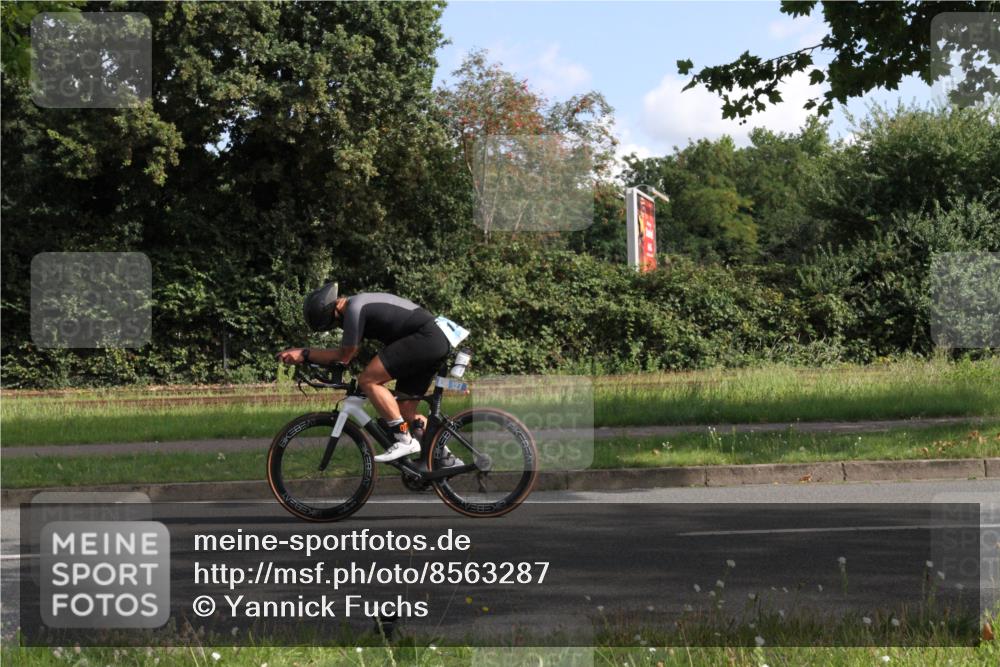 10.08.2025 - GEWOBA Citytriathlon Bremen Yannick Fuchs http://msf.ph/oto/8563287 10.08.2025 10:47:39 Radfahren 205, 433 meine-sportfotos.de