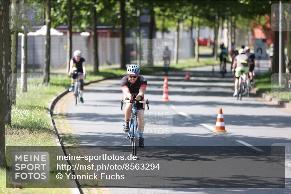 10.08.2025 - GEWOBA Citytriathlon Bremen Yannick Fuchs http://msf.ph/oto/8563294 10.08.2025 14:35:51 Radfahren 32, 64, 129, 173, 339, 395, 421 meine-sportfotos.de