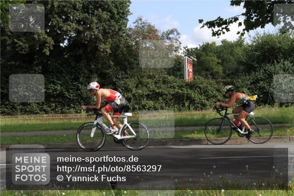 10.08.2025 - GEWOBA Citytriathlon Bremen Yannick Fuchs http://msf.ph/oto/8563297 10.08.2025 10:47:50 Radfahren 205, 433, 459 meine-sportfotos.de