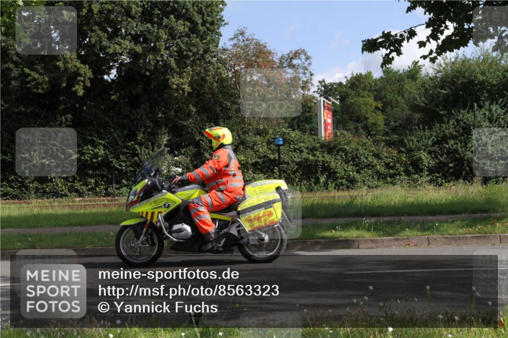 10.08.2025 - GEWOBA Citytriathlon Bremen Yannick Fuchs http://msf.ph/oto/8563323 10.08.2025 10:48:33 Radfahren 127, 129, 423, 434, 471, 494 meine-sportfotos.de
