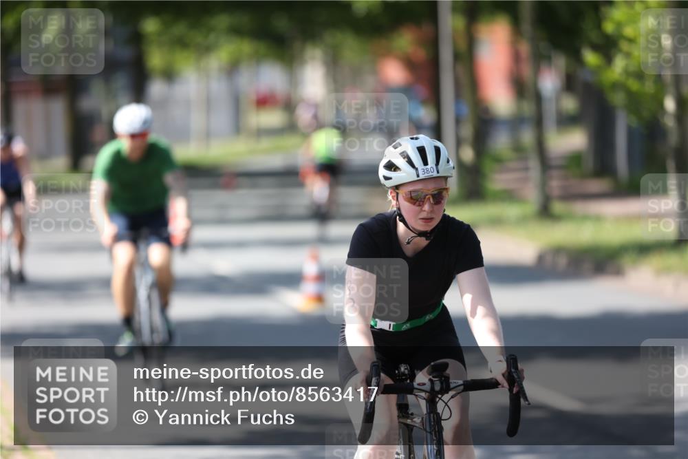 10.08.2025 - GEWOBA Citytriathlon Bremen Yannick Fuchs http://msf.ph/oto/8563417 10.08.2025 14:36:25 Radfahren 20, 91, 255, 261, 285, 380, 391 meine-sportfotos.de