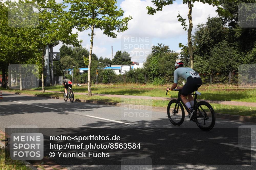 10.08.2025 - GEWOBA Citytriathlon Bremen Yannick Fuchs http://msf.ph/oto/8563584 10.08.2025 12:38:31 Radfahren 557, 634, 662, 772 meine-sportfotos.de
