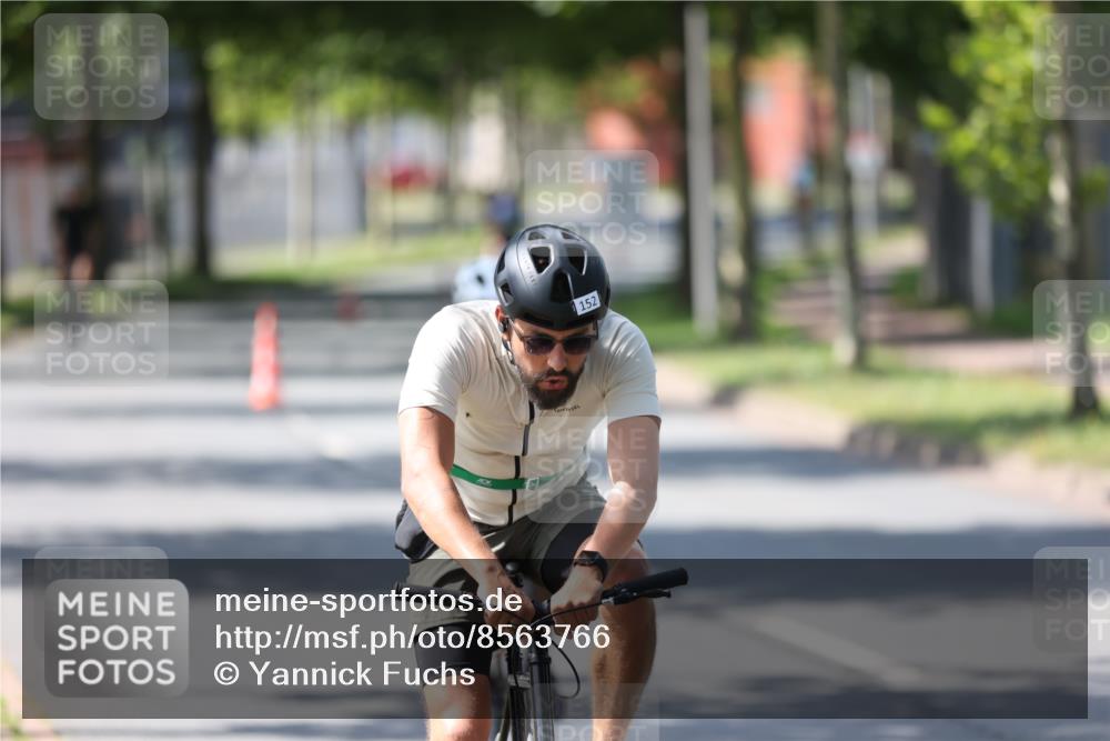 10.08.2025 - GEWOBA Citytriathlon Bremen Yannick Fuchs http://msf.ph/oto/8563766 10.08.2025 14:38:15 Radfahren 30, 54, 81, 147, 152, 162, 295 meine-sportfotos.de