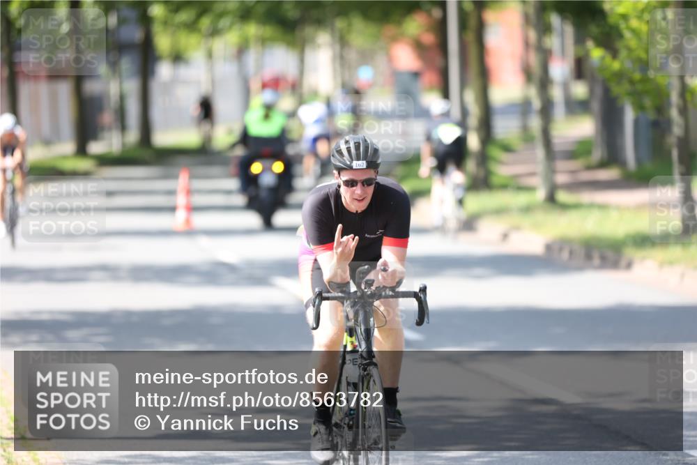 10.08.2025 - GEWOBA Citytriathlon Bremen Yannick Fuchs http://msf.ph/oto/8563782 10.08.2025 14:38:26 Radfahren 51, 54, 81, 162, 195, 295 meine-sportfotos.de