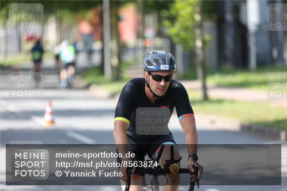 10.08.2025 - GEWOBA Citytriathlon Bremen Yannick Fuchs http://msf.ph/oto/8563824 10.08.2025 14:38:39 Radfahren 50, 51, 195, 216, 238, 295, 312 meine-sportfotos.de