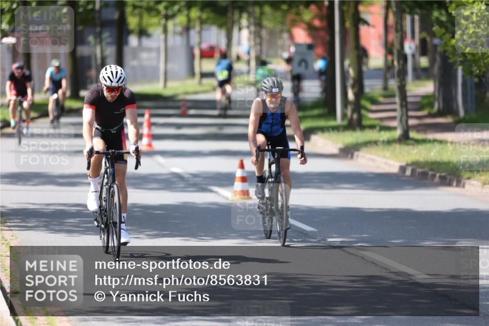 10.08.2025 - GEWOBA Citytriathlon Bremen Yannick Fuchs http://msf.ph/oto/8563831 10.08.2025 14:38:41 Radfahren 50, 51, 195, 216, 238, 312 meine-sportfotos.de