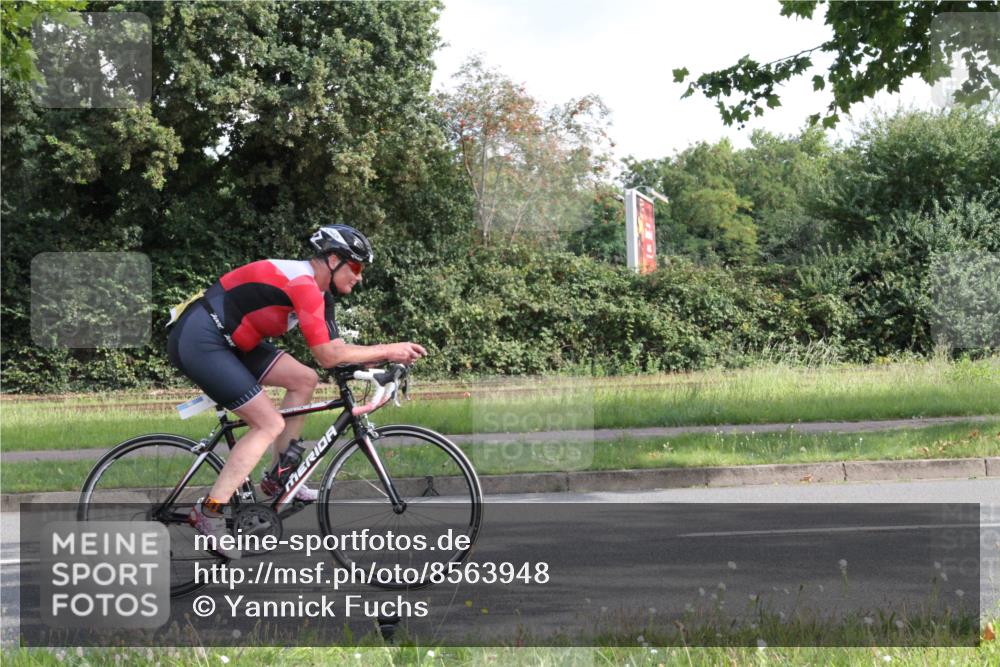 10.08.2025 - GEWOBA Citytriathlon Bremen Yannick Fuchs http://msf.ph/oto/8563948 10.08.2025 10:53:26 Radfahren 29, 225, 350, 404, 502 meine-sportfotos.de