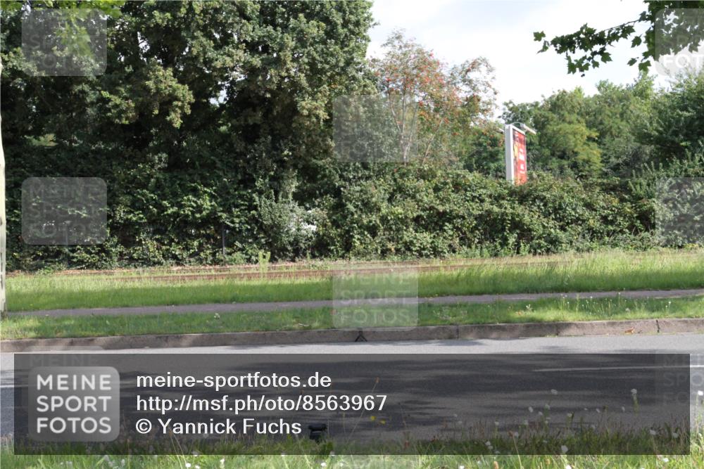 10.08.2025 - GEWOBA Citytriathlon Bremen Yannick Fuchs http://msf.ph/oto/8563967 10.08.2025 10:53:55 Radfahren 109, 359, 512 meine-sportfotos.de