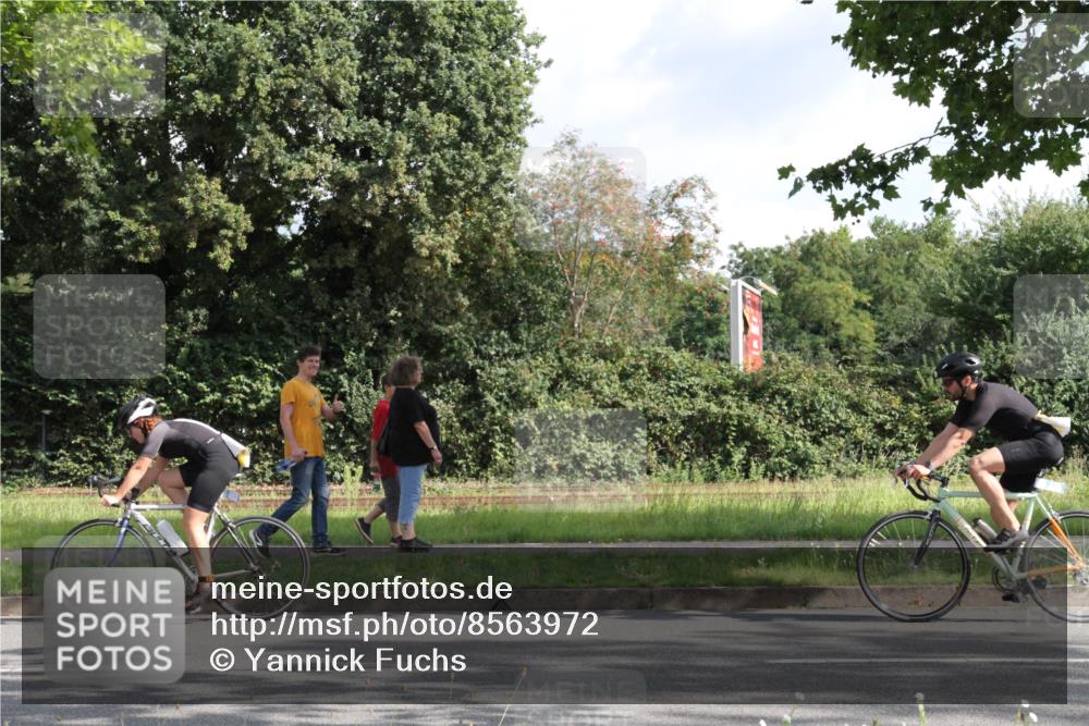 10.08.2025 - GEWOBA Citytriathlon Bremen Yannick Fuchs http://msf.ph/oto/8563972 10.08.2025 10:54:02 Radfahren 109, 359, 451, 461, 512 meine-sportfotos.de