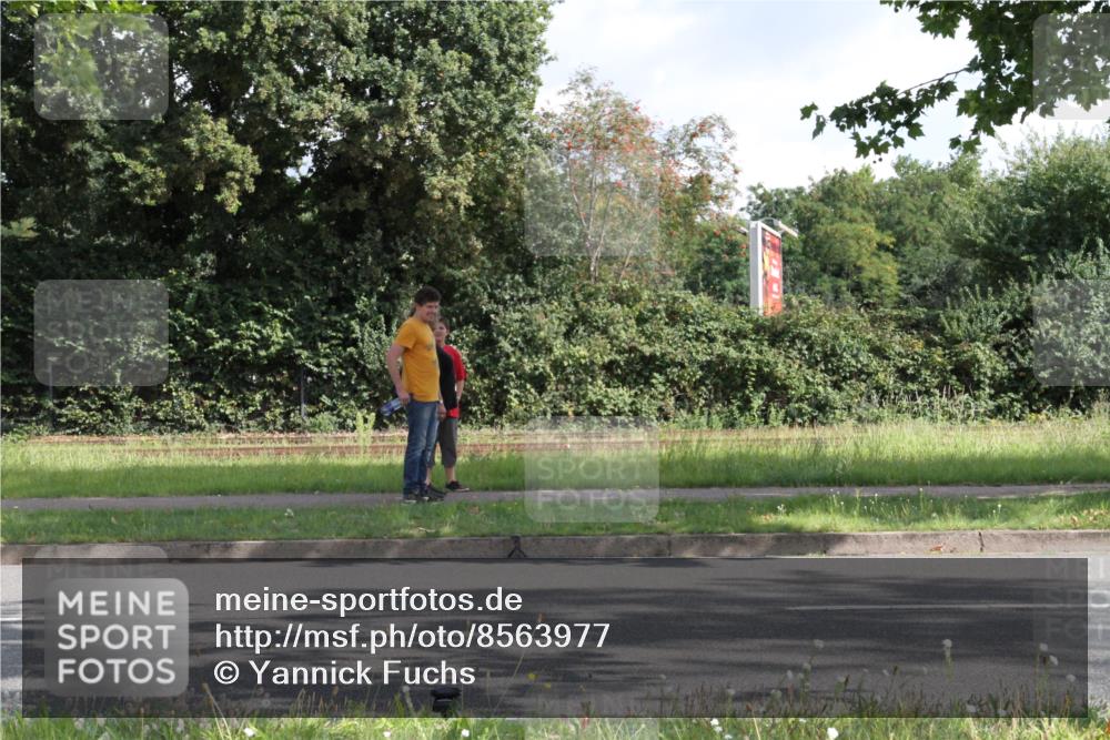 10.08.2025 - GEWOBA Citytriathlon Bremen Yannick Fuchs http://msf.ph/oto/8563977 10.08.2025 10:54:04 Radfahren 109, 359, 451, 461, 512 meine-sportfotos.de