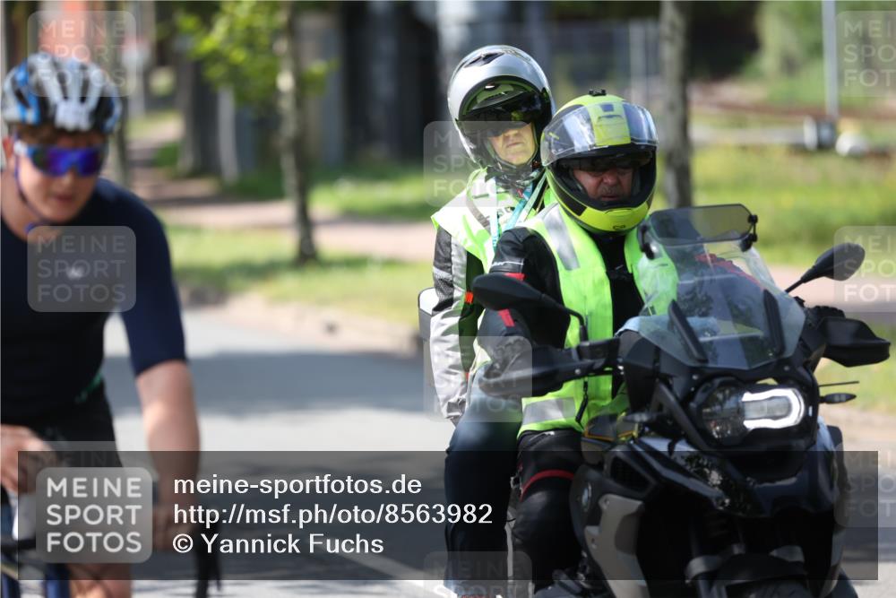 10.08.2025 - GEWOBA Citytriathlon Bremen Yannick Fuchs http://msf.ph/oto/8563982 10.08.2025 14:39:18 Radfahren 18, 84, 94, 130, 174, 281, 283, 427 meine-sportfotos.de