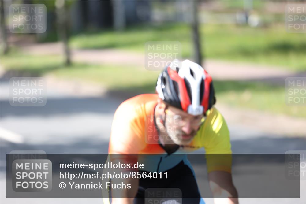 10.08.2025 - GEWOBA Citytriathlon Bremen Yannick Fuchs http://msf.ph/oto/8564011 10.08.2025 14:39:25 Radfahren 18, 84, 94, 101, 126, 130, 174, 281, 283, 334, 427 meine-sportfotos.de