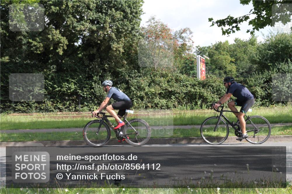 10.08.2025 - GEWOBA Citytriathlon Bremen Yannick Fuchs http://msf.ph/oto/8564112 10.08.2025 10:55:00 Radfahren 33, 85, 373, 378, 418, 452 meine-sportfotos.de