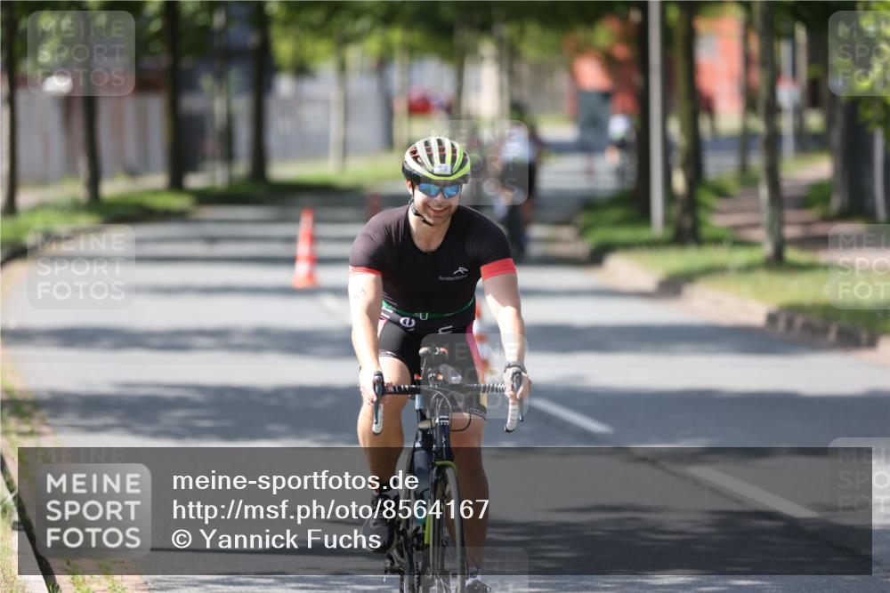 10.08.2025 - GEWOBA Citytriathlon Bremen Yannick Fuchs http://msf.ph/oto/8564167 10.08.2025 14:40:12 Radfahren 52, 59, 69, 139, 225 meine-sportfotos.de