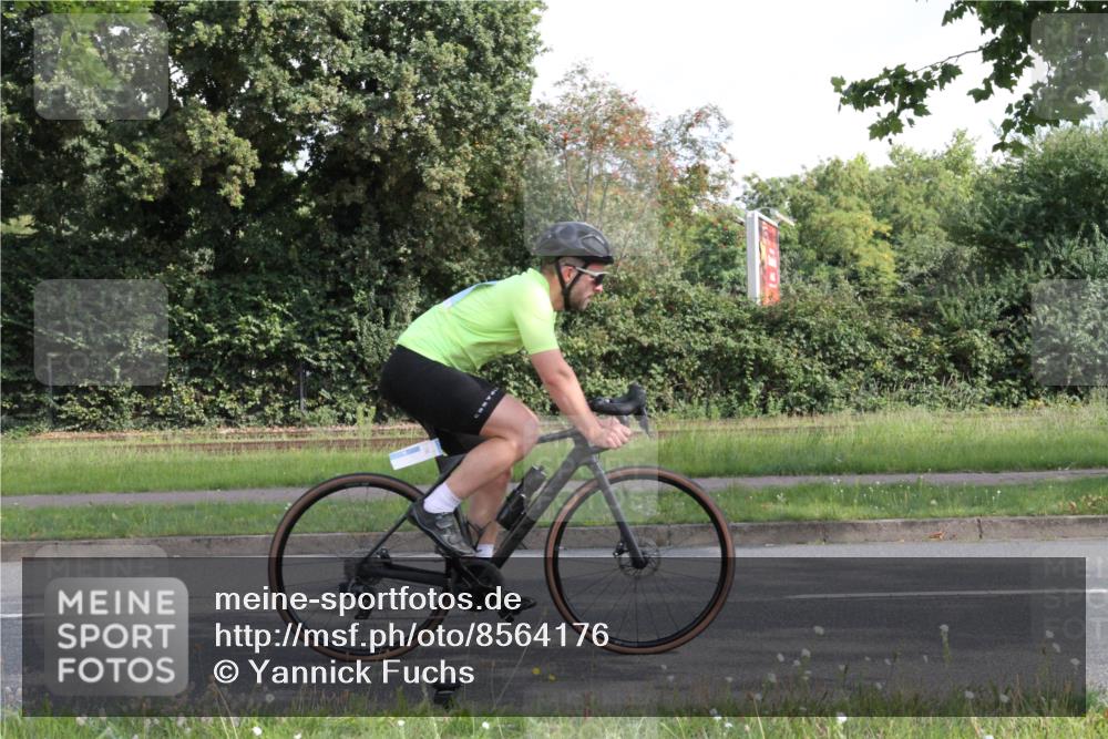 10.08.2025 - GEWOBA Citytriathlon Bremen Yannick Fuchs http://msf.ph/oto/8564176 10.08.2025 10:55:16 Radfahren 19, 163, 211, 219, 397, 418 meine-sportfotos.de
