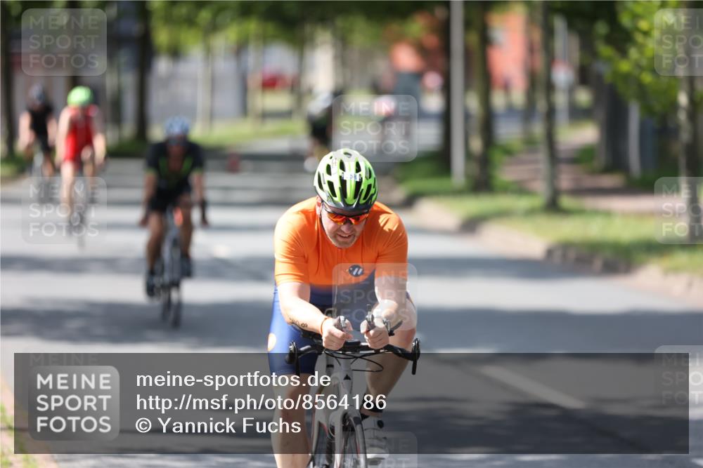 10.08.2025 - GEWOBA Citytriathlon Bremen Yannick Fuchs http://msf.ph/oto/8564186 10.08.2025 14:40:28 Radfahren 29, 47, 131, 242, 258, 297, 529 meine-sportfotos.de