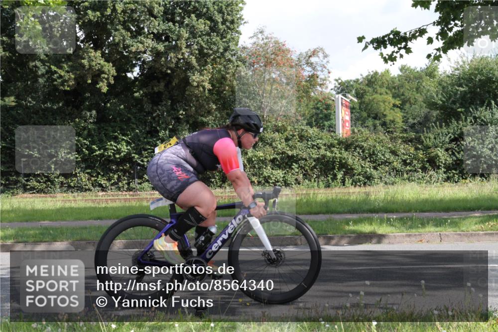 10.08.2025 - GEWOBA Citytriathlon Bremen Yannick Fuchs http://msf.ph/oto/8564340 10.08.2025 10:56:13 Radfahren 69, 99, 115, 119, 401, 429, 464, 466, 485, 497 meine-sportfotos.de