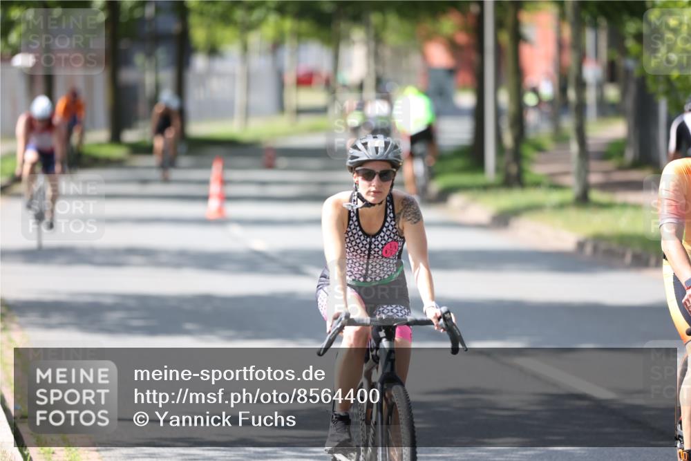10.08.2025 - GEWOBA Citytriathlon Bremen Yannick Fuchs http://msf.ph/oto/8564400 10.08.2025 14:41:11 Radfahren 103, 142, 204, 249, 253, 266, 280, 353, 431, 432, 476, 477 meine-sportfotos.de