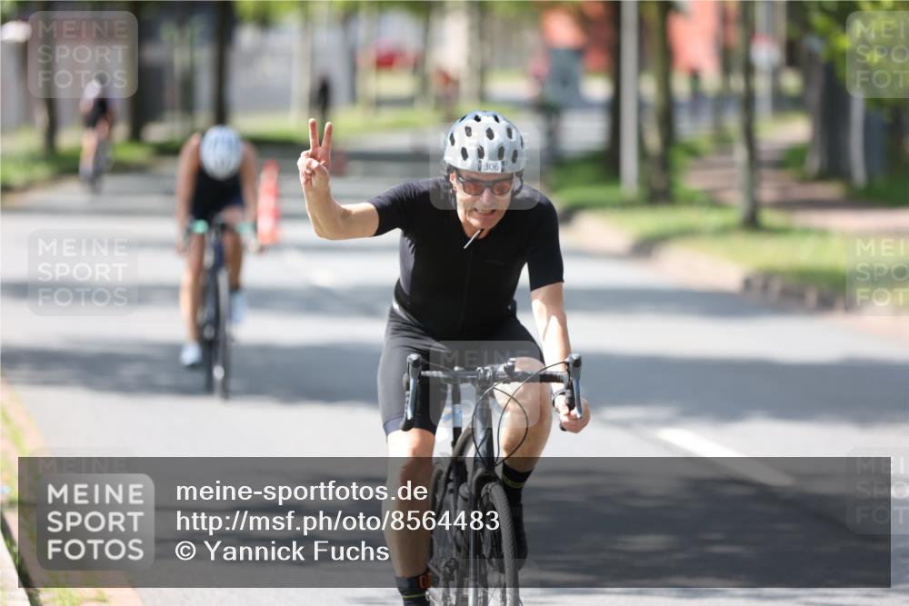 10.08.2025 - GEWOBA Citytriathlon Bremen Yannick Fuchs http://msf.ph/oto/8564483 10.08.2025 14:41:36 Radfahren 36, 306, 317, 343, 480, 513 meine-sportfotos.de