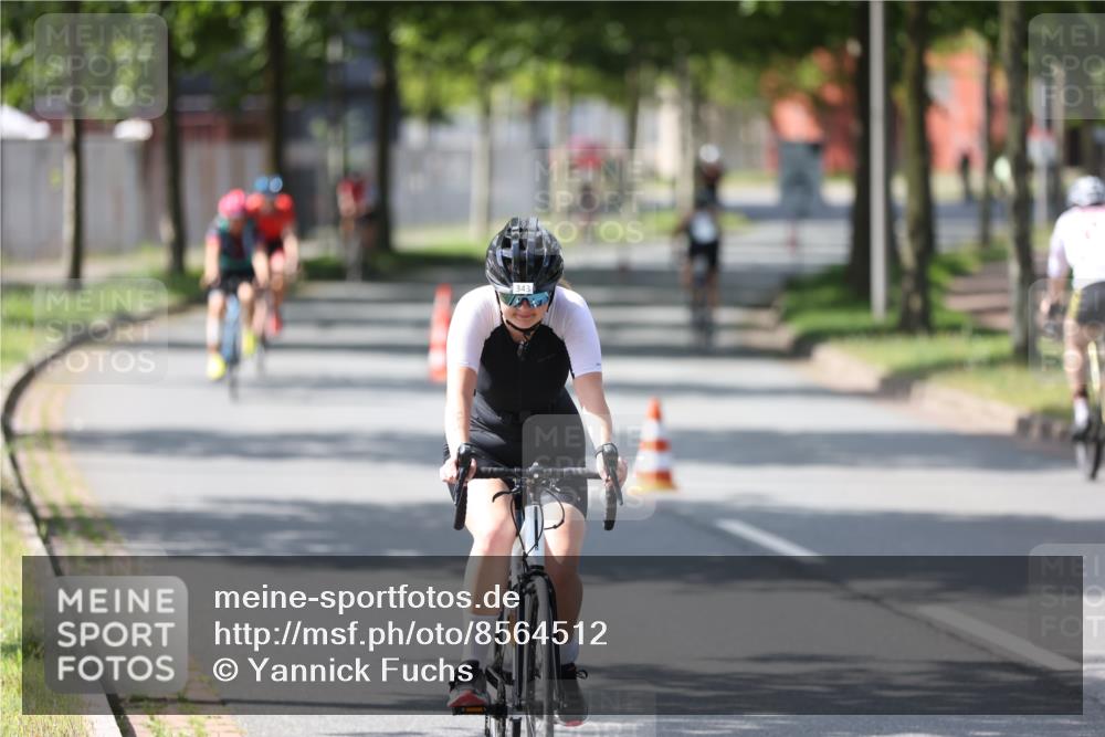 10.08.2025 - GEWOBA Citytriathlon Bremen Yannick Fuchs http://msf.ph/oto/8564512 10.08.2025 14:41:43 Radfahren 209, 262, 306, 317, 343, 478, 480, 513 meine-sportfotos.de