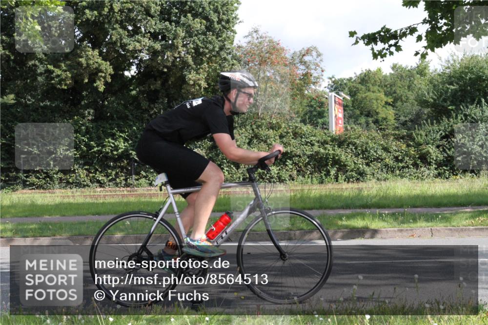 10.08.2025 - GEWOBA Citytriathlon Bremen Yannick Fuchs http://msf.ph/oto/8564513 10.08.2025 10:57:16 Radfahren 5, 77, 101, 233, 435 meine-sportfotos.de