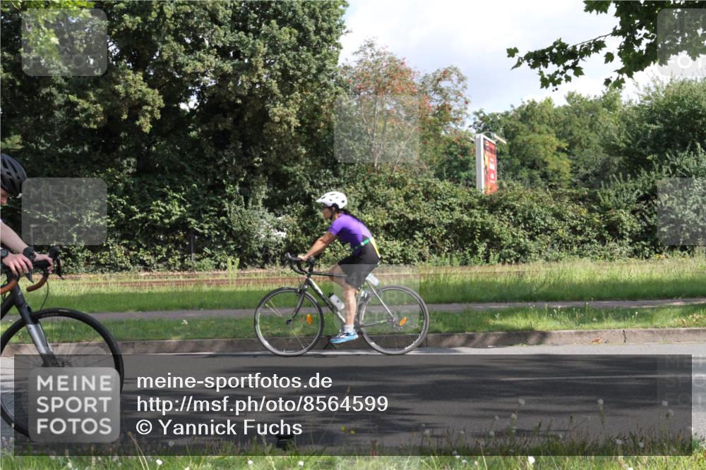 10.08.2025 - GEWOBA Citytriathlon Bremen Yannick Fuchs http://msf.ph/oto/8564599 10.08.2025 10:57:46 Radfahren 35, 159, 215, 458 meine-sportfotos.de