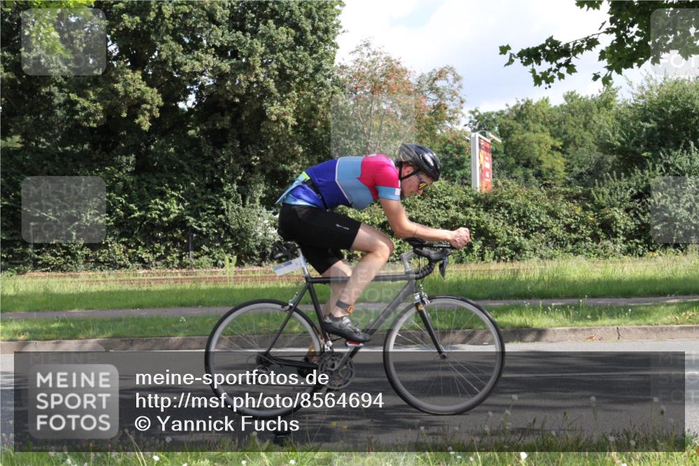 10.08.2025 - GEWOBA Citytriathlon Bremen Yannick Fuchs http://msf.ph/oto/8564694 10.08.2025 10:58:51 Radfahren 57, 191, 450 meine-sportfotos.de