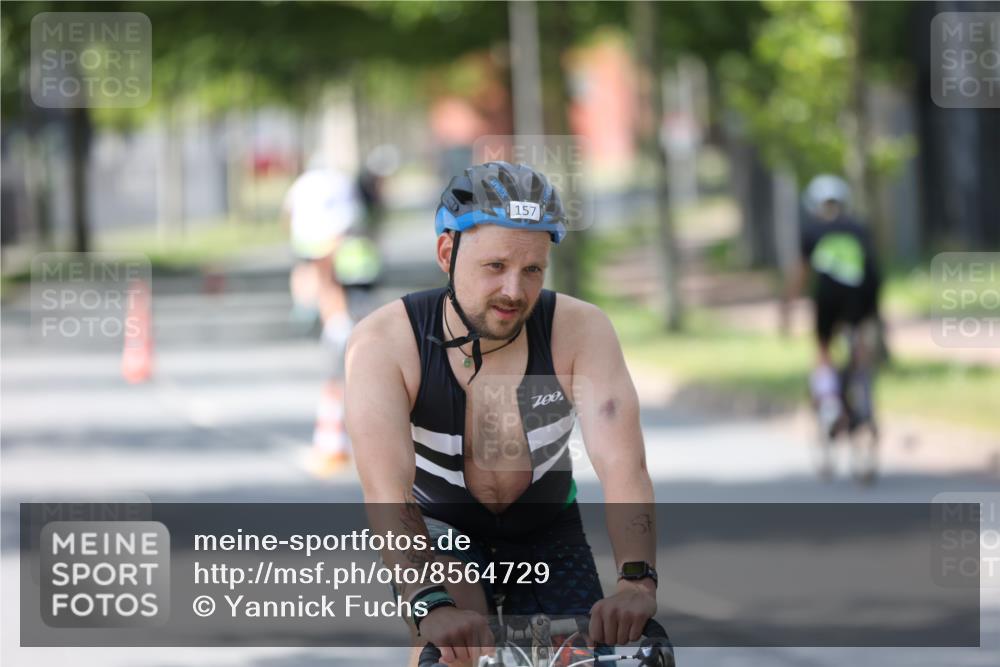 10.08.2025 - GEWOBA Citytriathlon Bremen Yannick Fuchs http://msf.ph/oto/8564729 10.08.2025 14:43:27 Radfahren 109, 157, 234, 251, 311, 462 meine-sportfotos.de