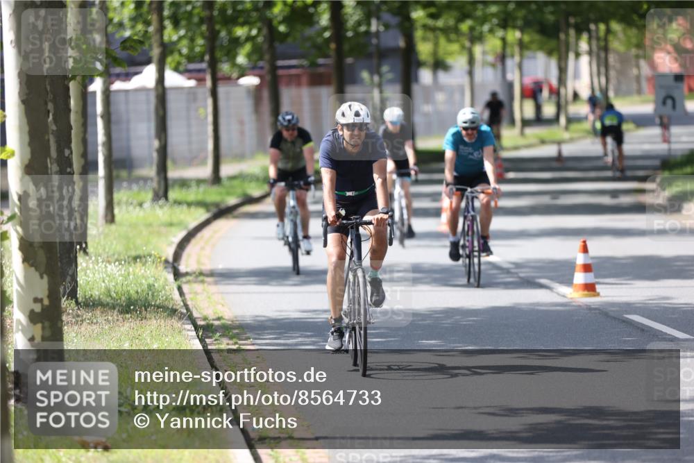 10.08.2025 - GEWOBA Citytriathlon Bremen Yannick Fuchs http://msf.ph/oto/8564733 10.08.2025 14:43:40 Radfahren 86, 109, 154, 163, 259, 325 meine-sportfotos.de