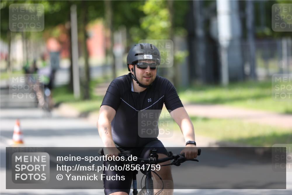 10.08.2025 - GEWOBA Citytriathlon Bremen Yannick Fuchs http://msf.ph/oto/8564759 10.08.2025 14:43:50 Radfahren 86, 154, 163, 259, 325 meine-sportfotos.de