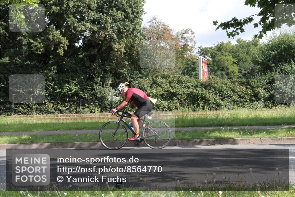 10.08.2025 - GEWOBA Citytriathlon Bremen Yannick Fuchs http://msf.ph/oto/8564770 10.08.2025 10:59:42 Radfahren 59, 417, 463, 475 meine-sportfotos.de