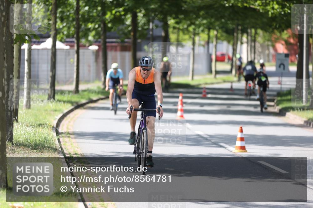 10.08.2025 - GEWOBA Citytriathlon Bremen Yannick Fuchs http://msf.ph/oto/8564781 10.08.2025 14:44:05 Radfahren 267, 278, 298, 325, 408, 445 meine-sportfotos.de