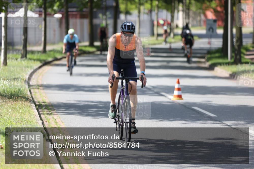 10.08.2025 - GEWOBA Citytriathlon Bremen Yannick Fuchs http://msf.ph/oto/8564784 10.08.2025 14:44:06 Radfahren 267, 278, 298, 408, 445 meine-sportfotos.de