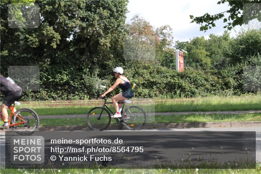 10.08.2025 - GEWOBA Citytriathlon Bremen Yannick Fuchs http://msf.ph/oto/8564795 10.08.2025 10:59:53 Radfahren 47, 59, 141, 197, 201, 417, 475, 498 meine-sportfotos.de