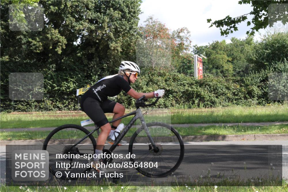 10.08.2025 - GEWOBA Citytriathlon Bremen Yannick Fuchs http://msf.ph/oto/8564804 10.08.2025 10:59:59 Radfahren 47, 141, 197, 201, 227, 417, 482, 498 meine-sportfotos.de