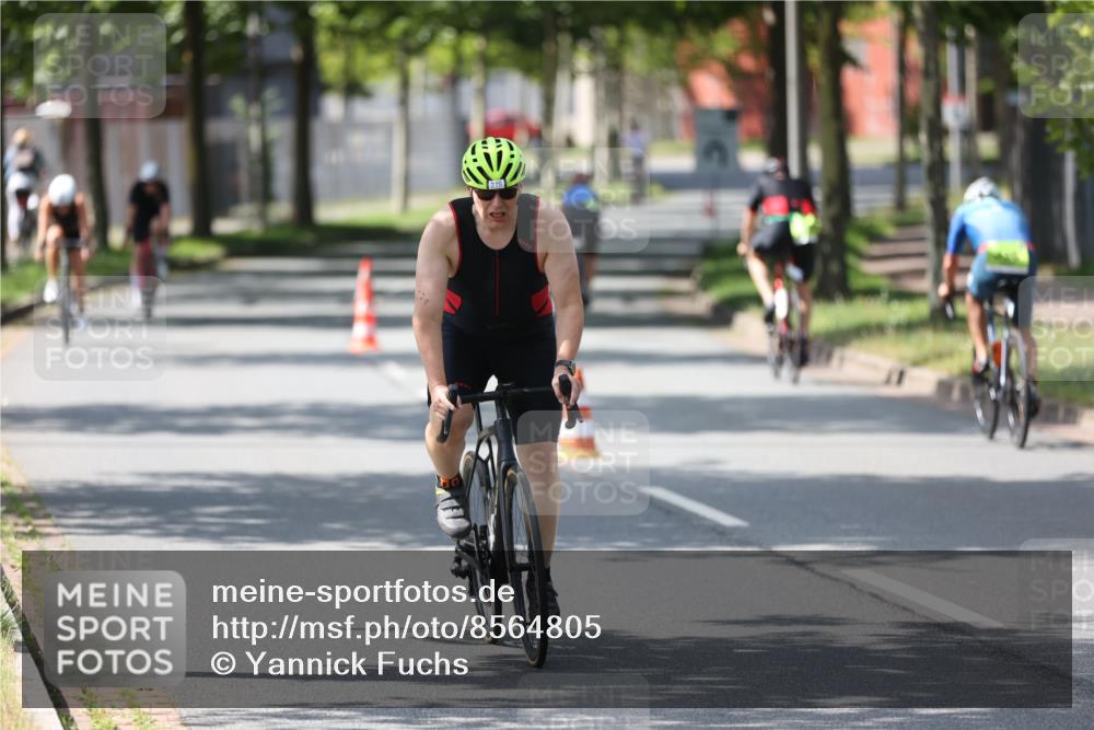 10.08.2025 - GEWOBA Citytriathlon Bremen Yannick Fuchs http://msf.ph/oto/8564805 10.08.2025 14:44:12 Radfahren 28, 267, 278, 298, 408, 445 meine-sportfotos.de
