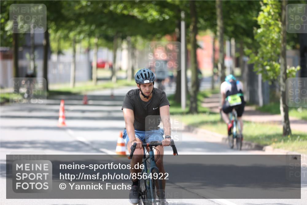 10.08.2025 - GEWOBA Citytriathlon Bremen Yannick Fuchs http://msf.ph/oto/8564922 10.08.2025 14:44:49 Radfahren 35, 73, 208, 346, 383 meine-sportfotos.de