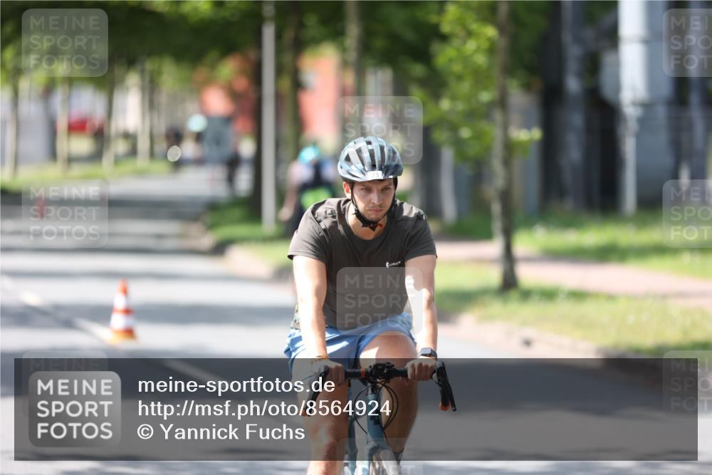 10.08.2025 - GEWOBA Citytriathlon Bremen Yannick Fuchs http://msf.ph/oto/8564924 10.08.2025 14:44:50 Radfahren 35, 73, 208, 346, 383, 484 meine-sportfotos.de