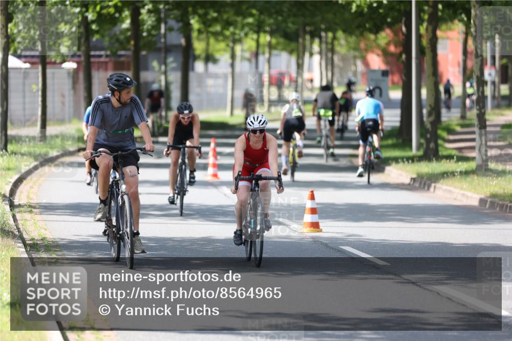 10.08.2025 - GEWOBA Citytriathlon Bremen Yannick Fuchs http://msf.ph/oto/8564965 10.08.2025 14:45:05 Radfahren 35, 198, 326, 336, 346, 453, 484, 497 meine-sportfotos.de
